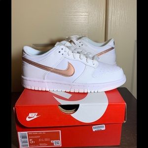 Nike dunk Low size 5Y/6.5W